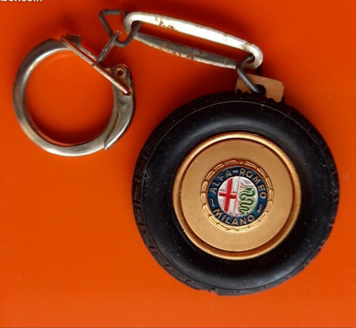 Porte cle alfa roméo ancien - cle,