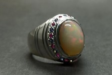 Anello da donna pesante fatto