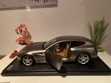 Amalgama 1:8 Ferrari FF