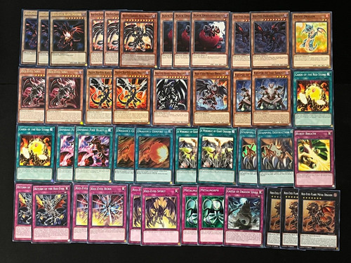 Mazzo yugioh occhi rossi - occhi,