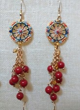 ORECCHINI Artigianali ruota carretto siciliano smaltato con corallo sintetico