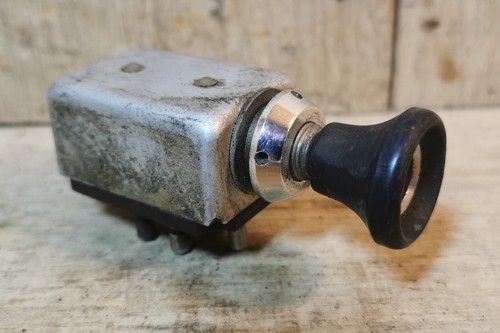Bouton mercedes ponton w110 - mercedes,