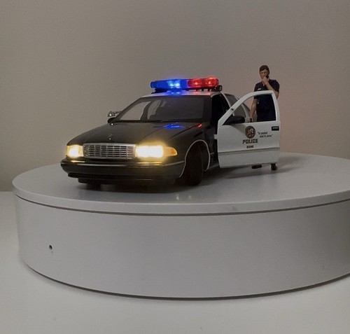 1990 chevrolet caprice - 1:18,