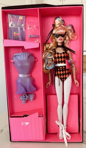 Integrity jem the holograms - the,