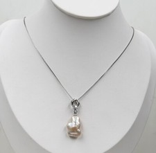 Collana con ciondolo perle 18