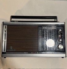 VINTAGE GRUNDIG SATELLITE 1000