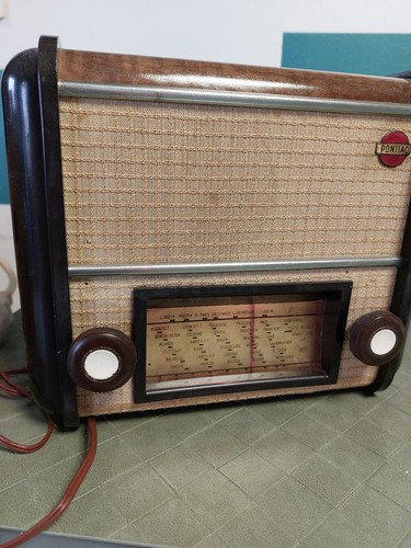 Tres belle ancienne radio - tres,
