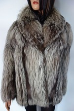 Grande cappotto di pelliccia