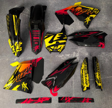 Plastiche + Grafica RM Restyle