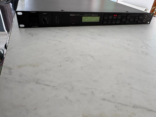 Yamaha spx900 - yamaha,