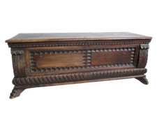 Cassapanca in noce massello  -