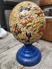 Uovo di struzzo dipinto 9"