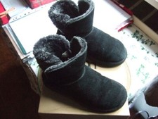 Stivali UGG donna taglia 6 (USA)-CONDIZIONI USATI CON SCATOLA