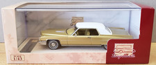 Modelli di francobolli 1971 Cadillac Coupe de Ville 1:43 Duchessa oro metallizzato