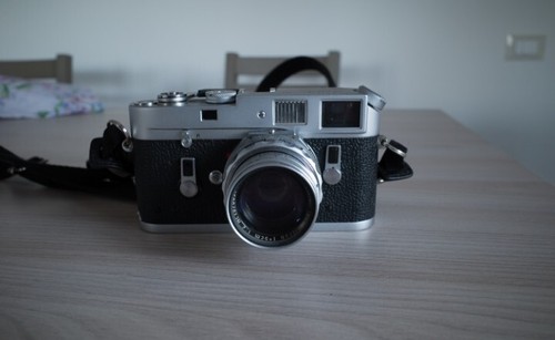 Leica summicron 50mm - +, f2