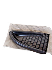 LEFT FRONT BUMPER GRILLE