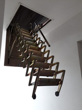 Scala Retrattile a Pantografo  Botola Soffitta Soppalco Retraibile Sottotetto