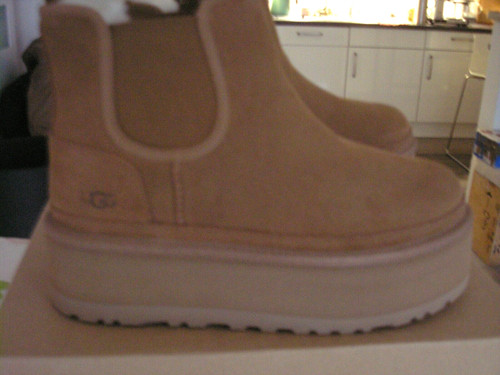 Ugg plateau chelsea - plateau, us