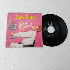Plastic bertand juke box - plastic,
