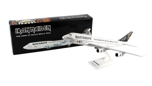 Skymarks boeing 747 400 iron - skymarks,