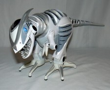 WowWee RoboRaptor 27"
