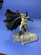 batman statua dipinta a mano