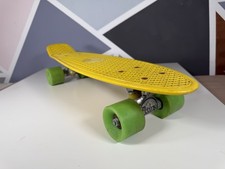 Penny Board vintage giallo con