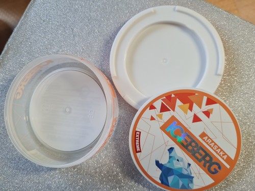 Empty snus tin - snus, tin.