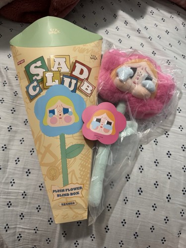 Pop mart cry baby - sad, club