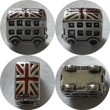 CIONDOLO PANDORA UNION JACK BUS DOPPIO PIANO REF 791049ER ORA RITIRATO