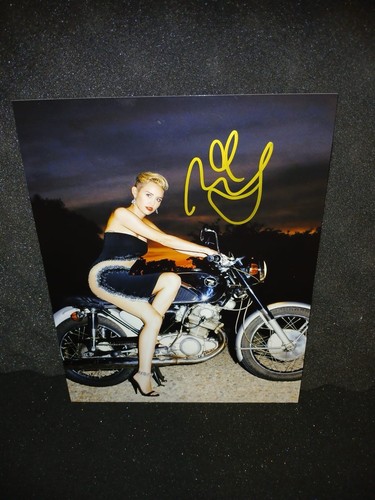 Foto 8x10 autografata - , miley