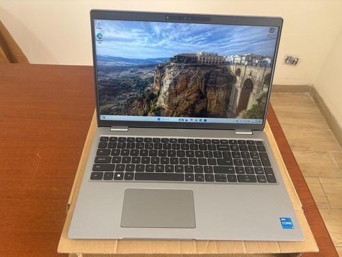 Dell latitude 5530 - latitude,