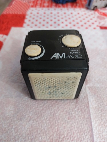 Radio cubo anni non - radio, testata