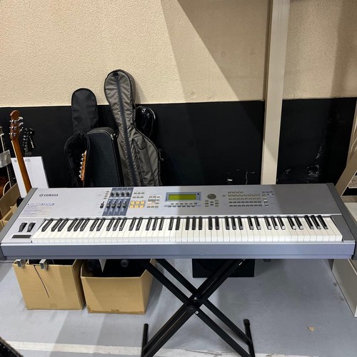 Yamaha motif es8 - yamaha,
