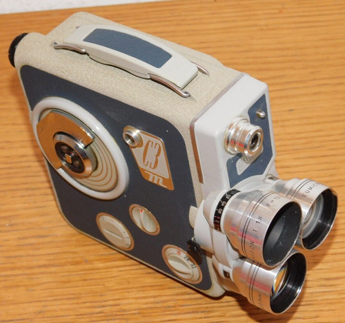 Pour pieces for parts camera - pour,
