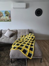 Nuova coperta fatta a mano in