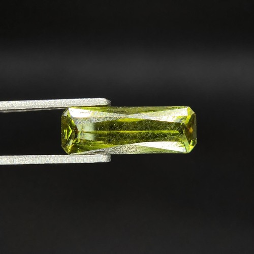 Vesuvianite pakistan - 1,21,