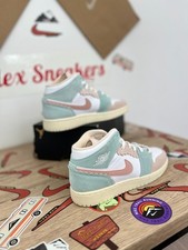 Baskets Nike Air Jordan 1 Mid