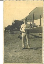 Aeroplani schierati con