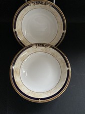 4 ciotole Wedgwood Cornucopia. diametro 15 cm (6")