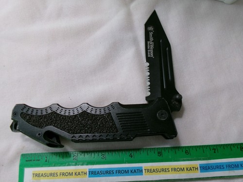 Smith wesson border - &, guard