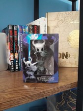 Action Figure – Hollow