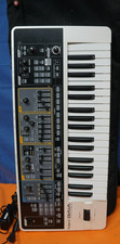 Roland Gaia SH-01 Synthesizer