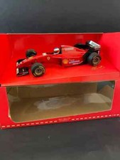 Minichamps 1:18 F1 FERRARI 1998 LAUNCH VERSION MICHAEL SCHUMACHER COLLECTION