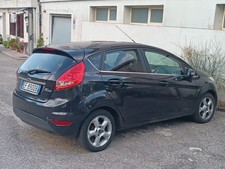 Ford Fiesta 1400 Turbo diesel Nera Esterni Neri Cerchi In Lega Chiave A Bottone.