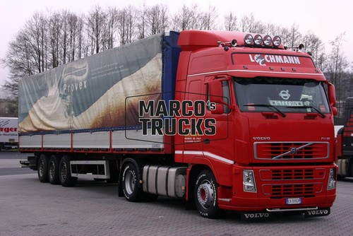 Truck photo volvo - truck,