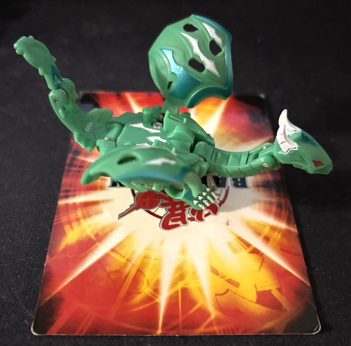 Bakugan dharak green ventus - bakugan,