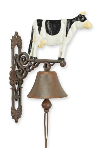 Una coppia campanacci in - una,