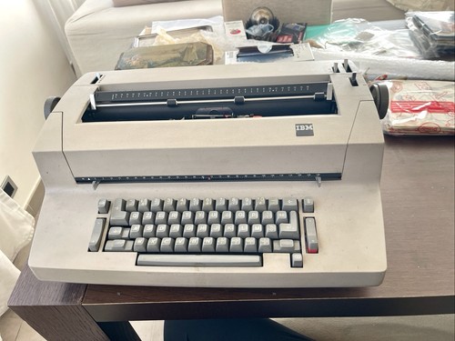 Ibm selectric vintage da - vintage,