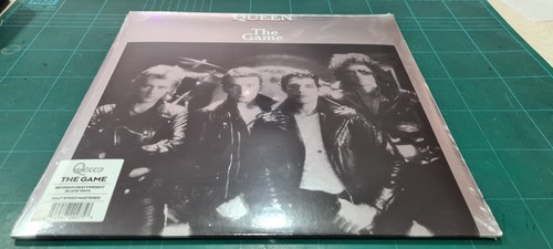 Queen the game - queen,